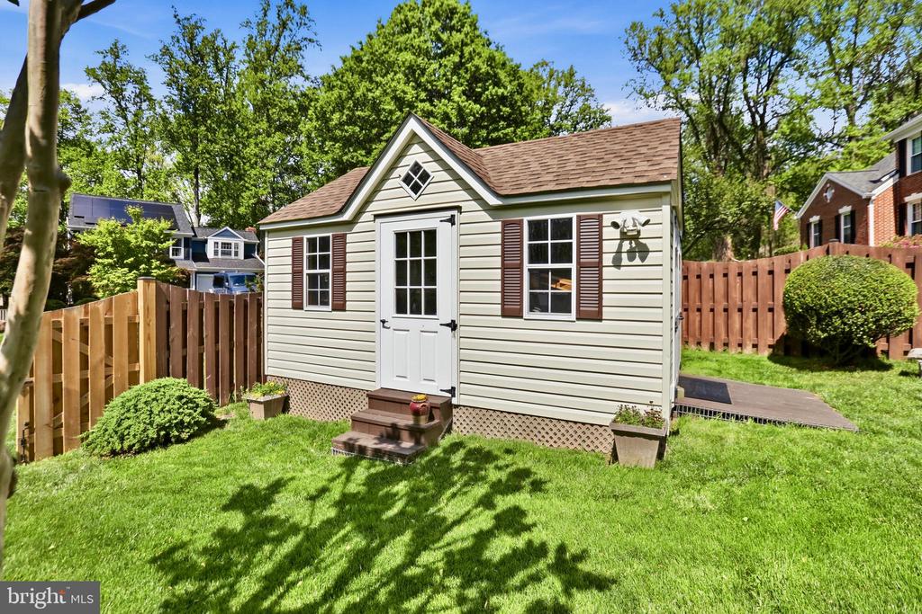 4132 WAYNESBORO COURT