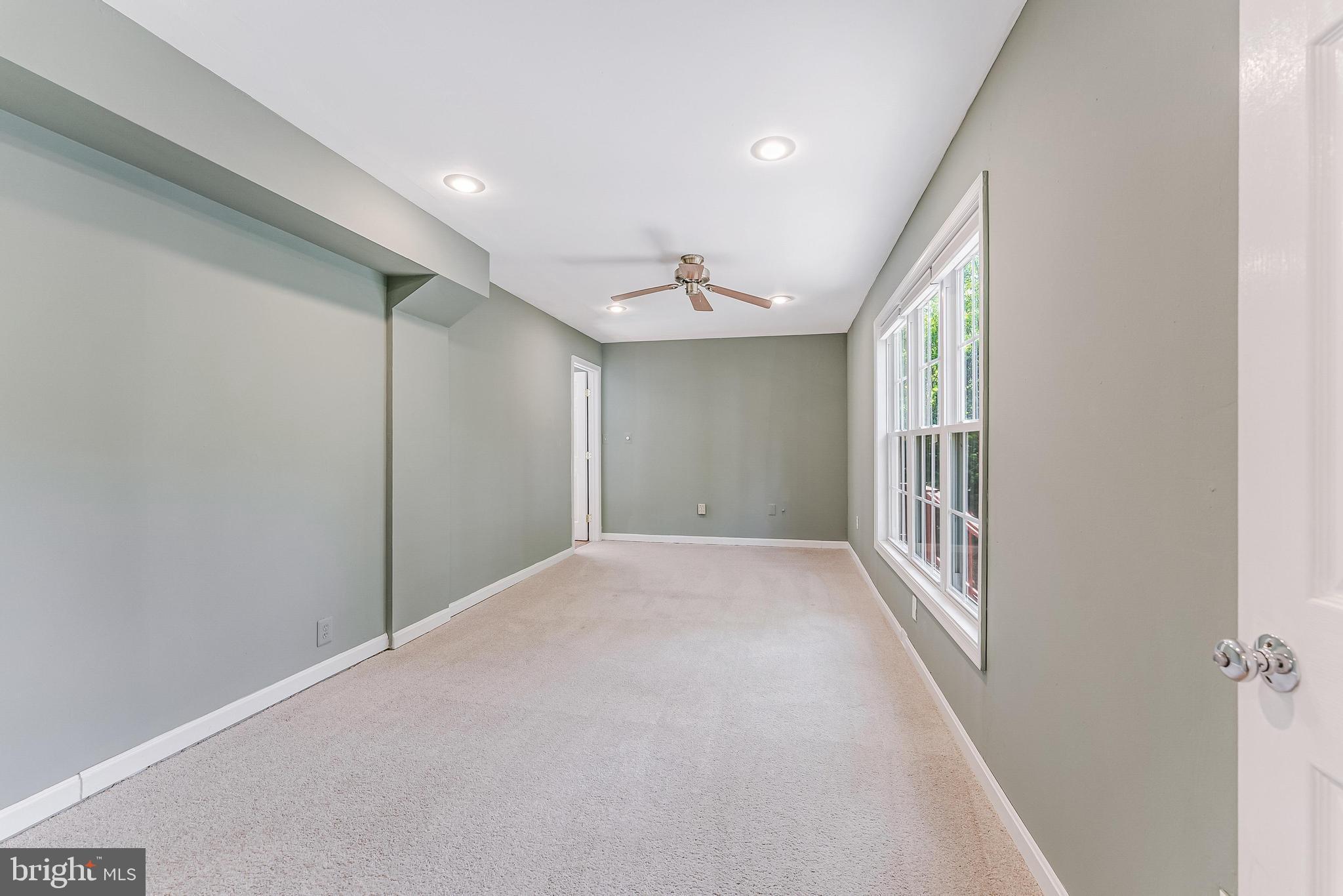 15045 HOLLEYSIDE DRIVE