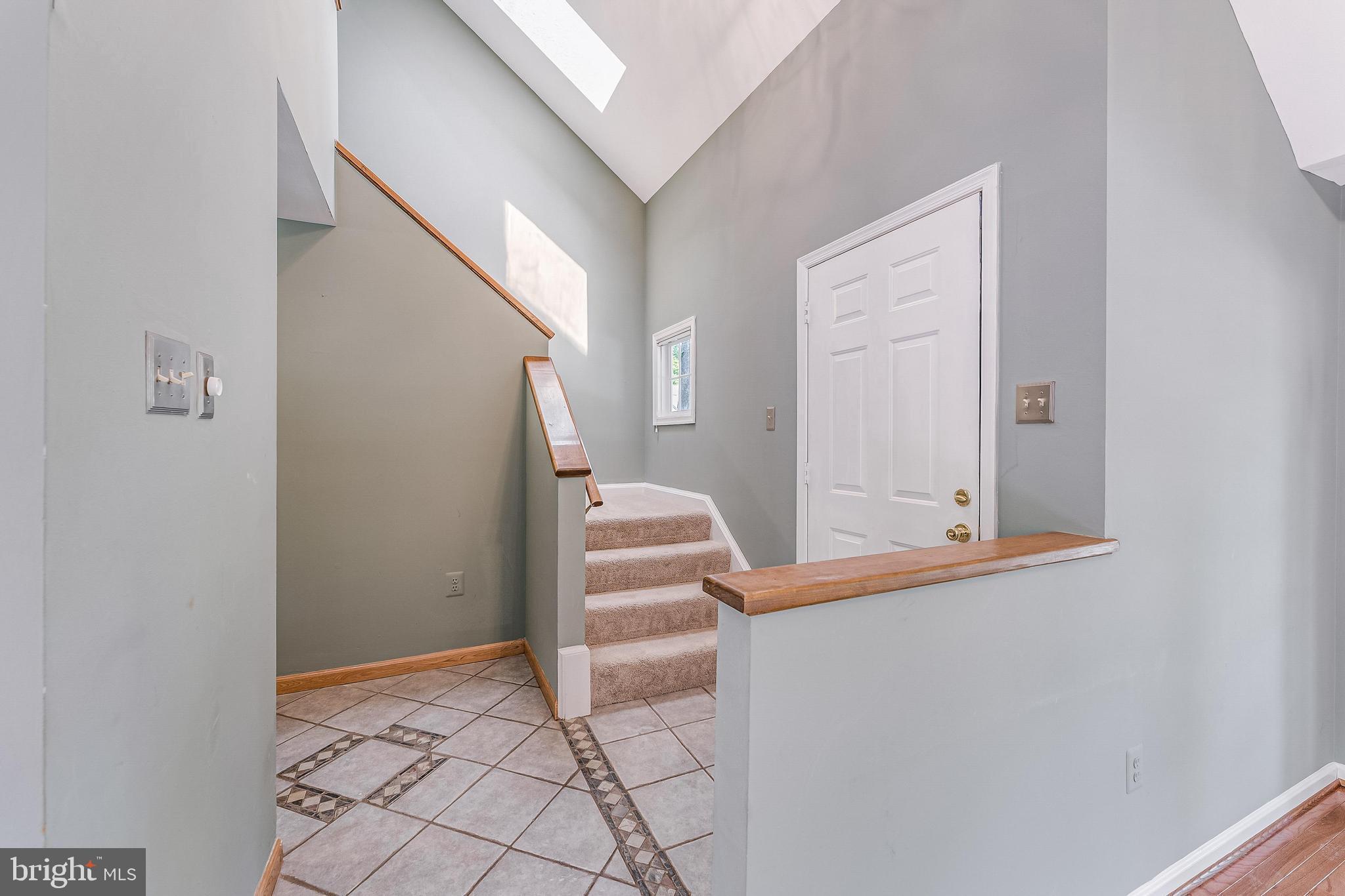 15045 HOLLEYSIDE DRIVE