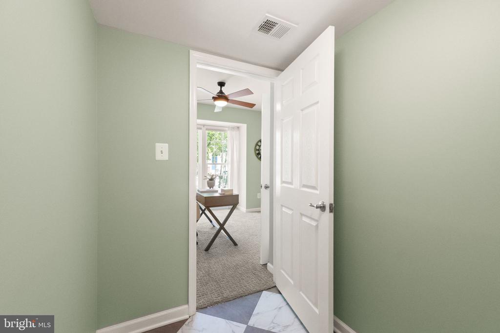 7015 TREK WAY