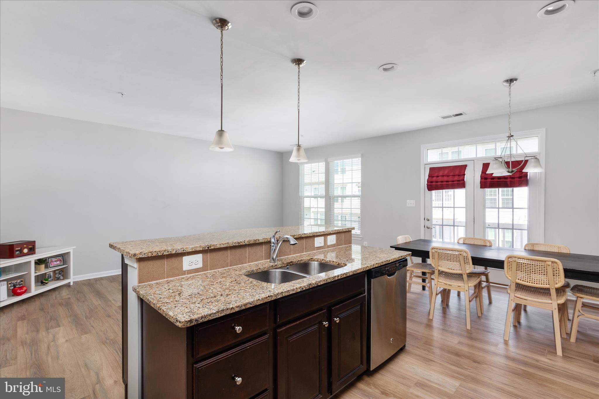 7438 BRUNSON CIRCLE
