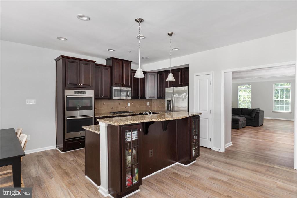 7438 BRUNSON CIRCLE