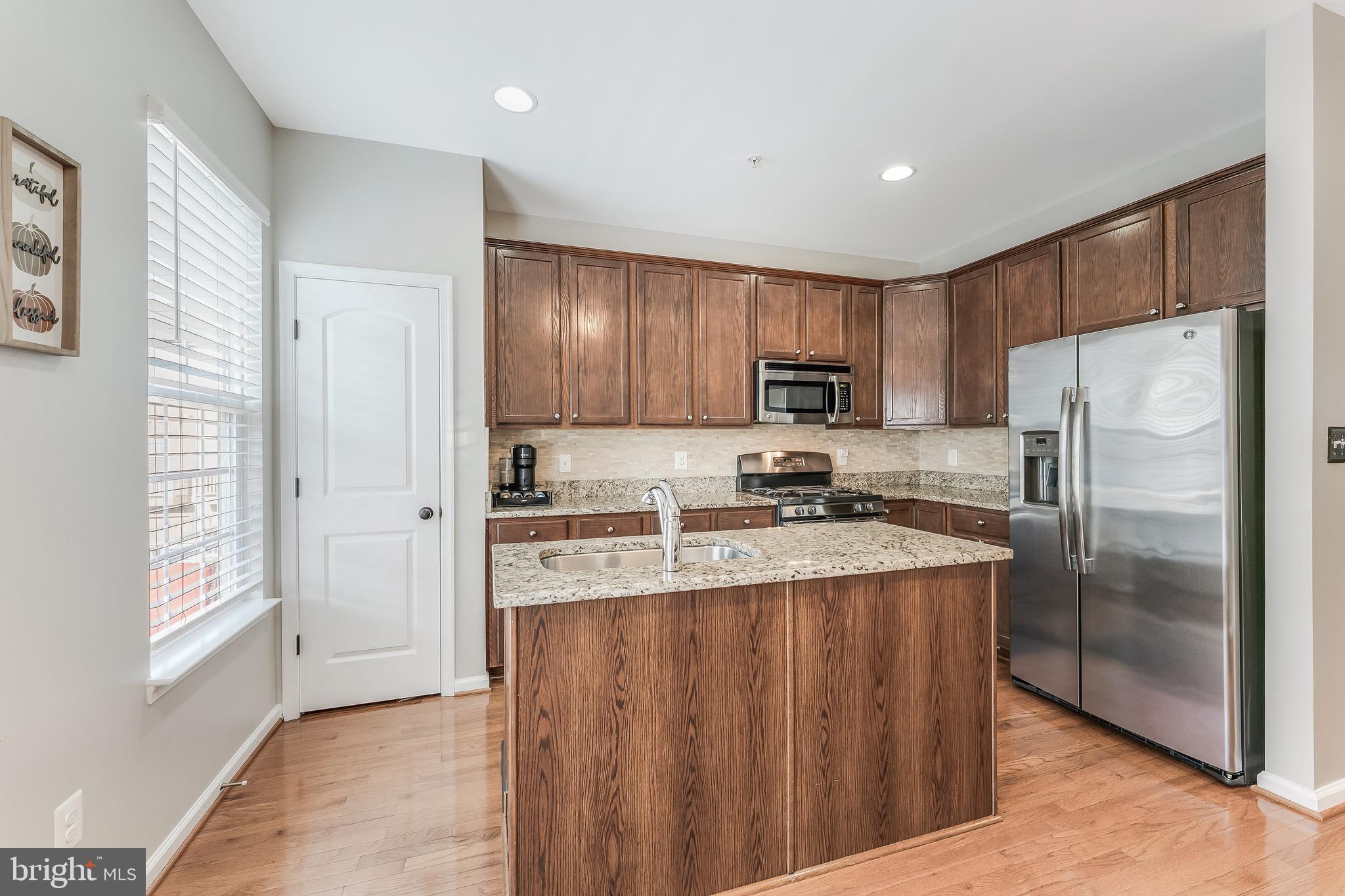 15381 ROSEMONT MANOR DRIVE