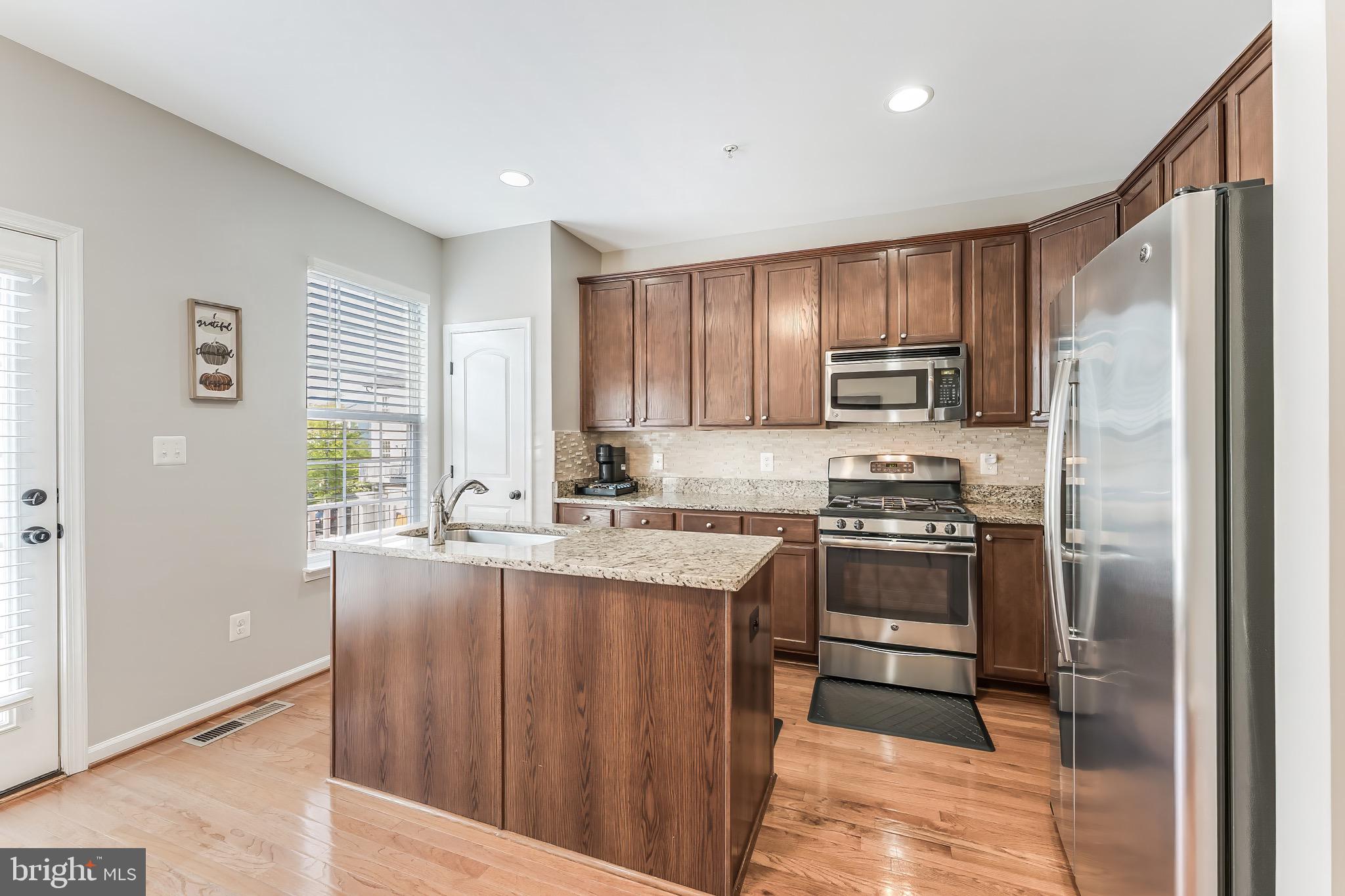 15381 ROSEMONT MANOR DRIVE