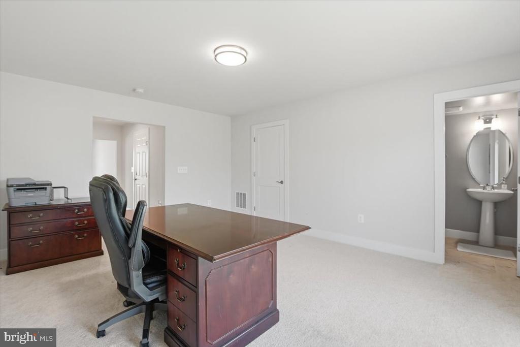 10545 WATERBURY WOODS WAY
