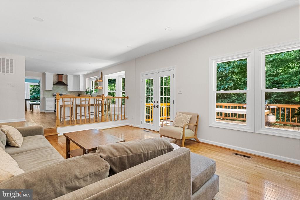 6153 RIVER FOREST DRIVE