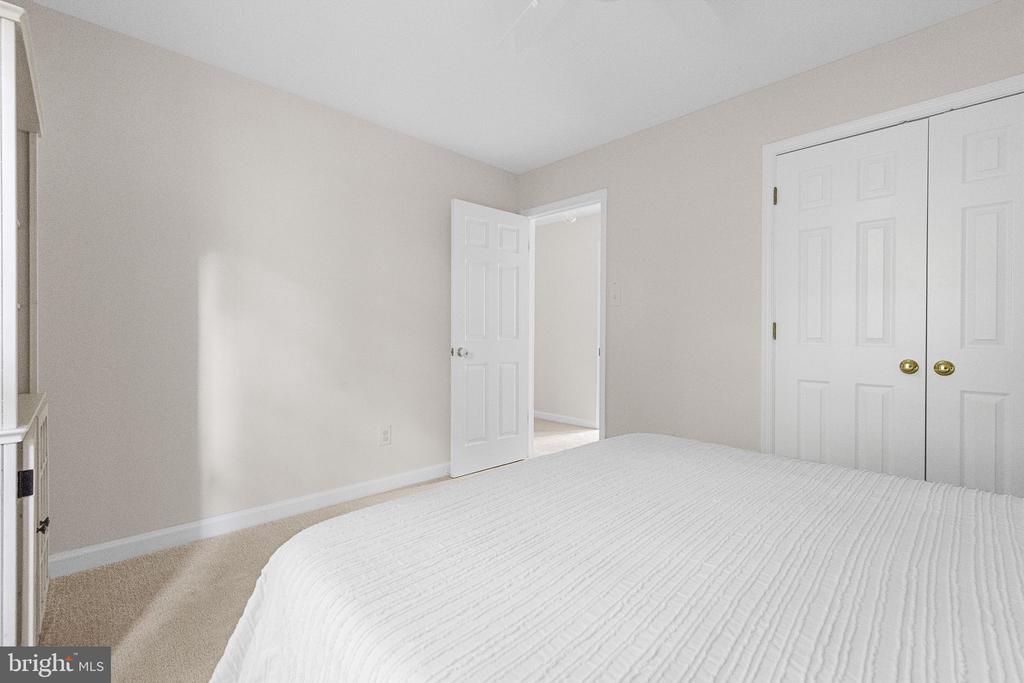 6153 RIVER FOREST DRIVE