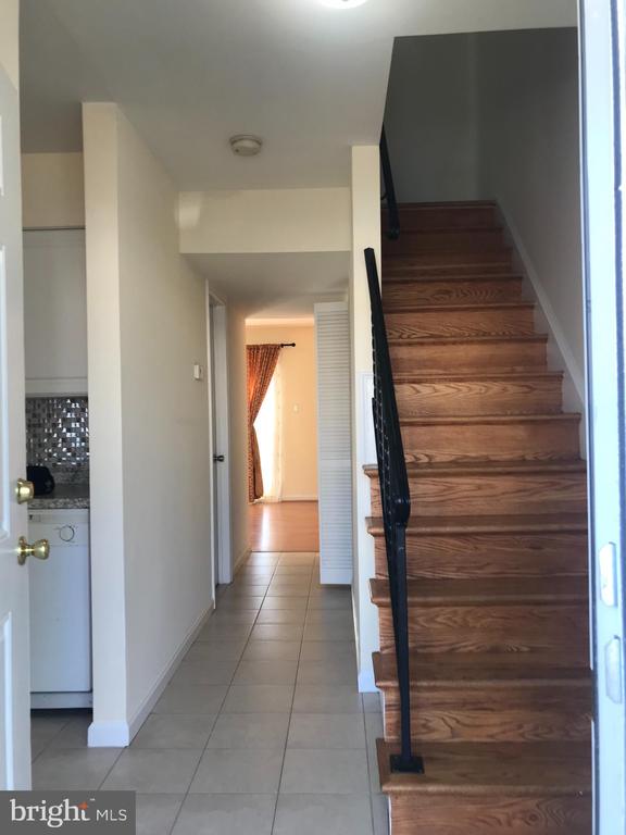 8053 COMMUNITY DRIVE