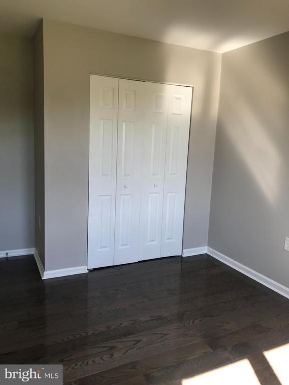 8053 COMMUNITY DRIVE