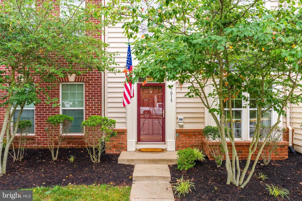 7015 TREK WAY