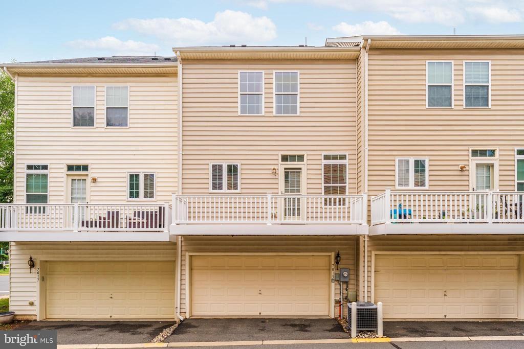 7015 TREK WAY