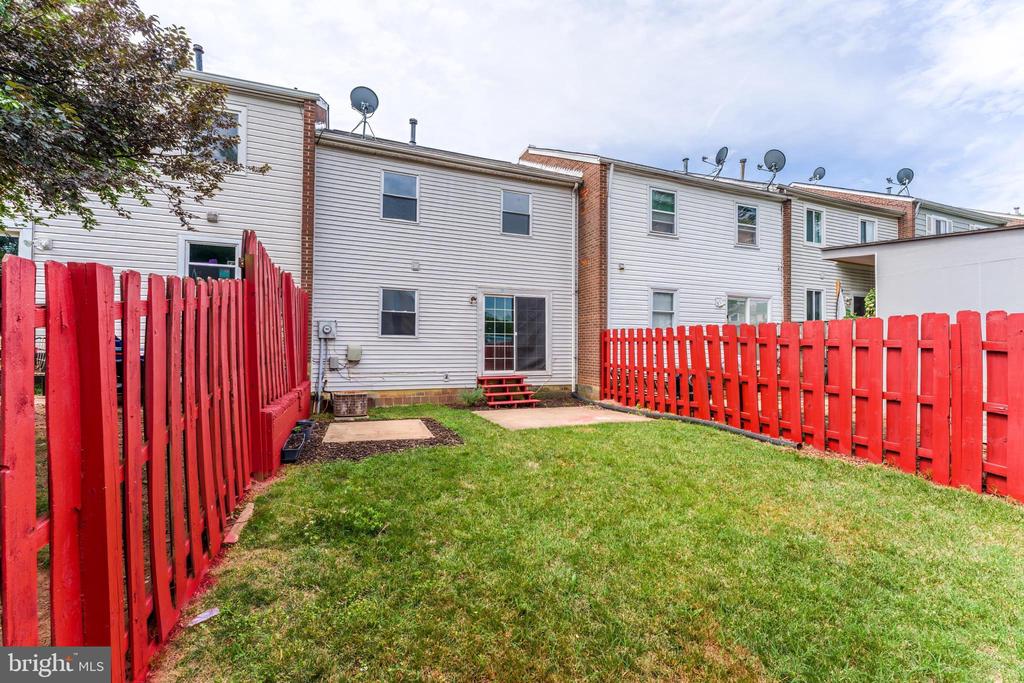 7511 REMINGTON ROAD