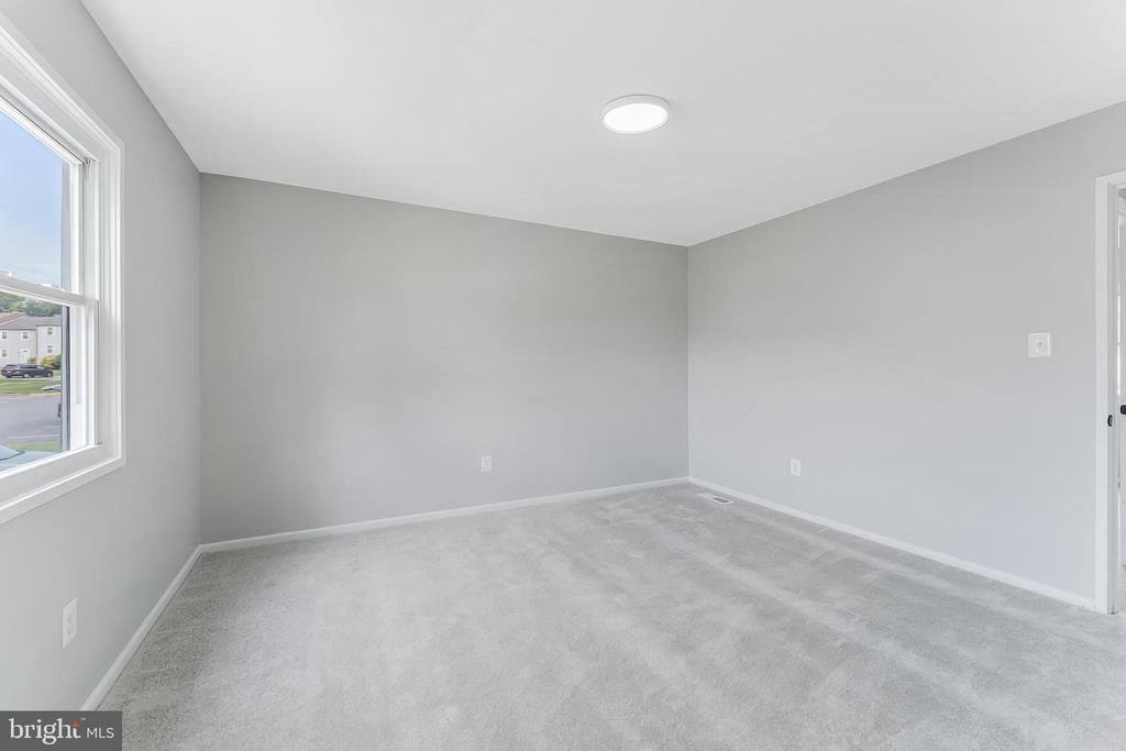 7511 REMINGTON ROAD