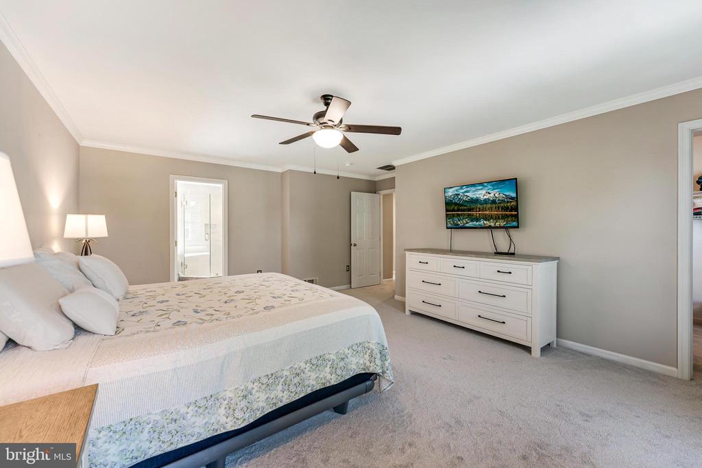 12179 OPEN MEADOW LANE