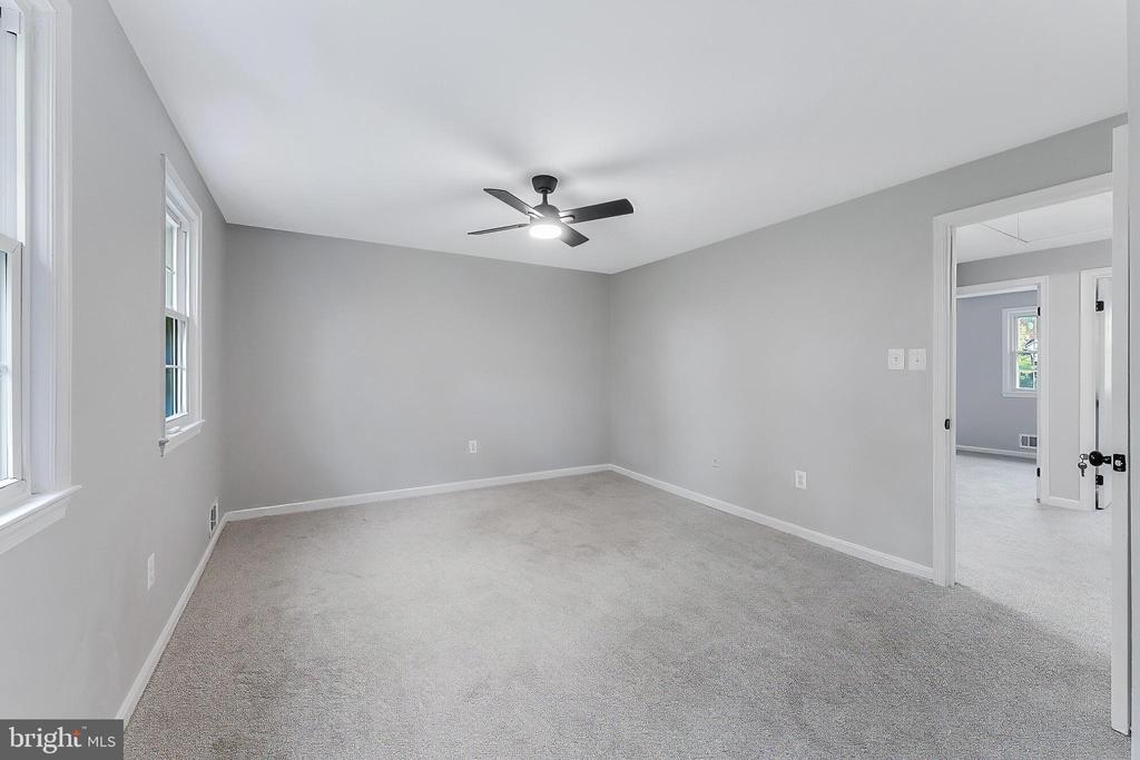 1202 FOX RUN PLACE