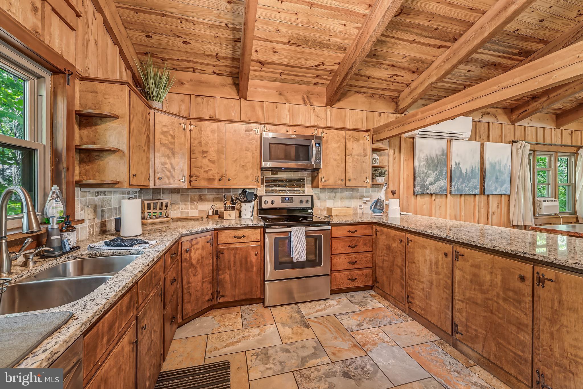289 SHENANDALE DRIVE
