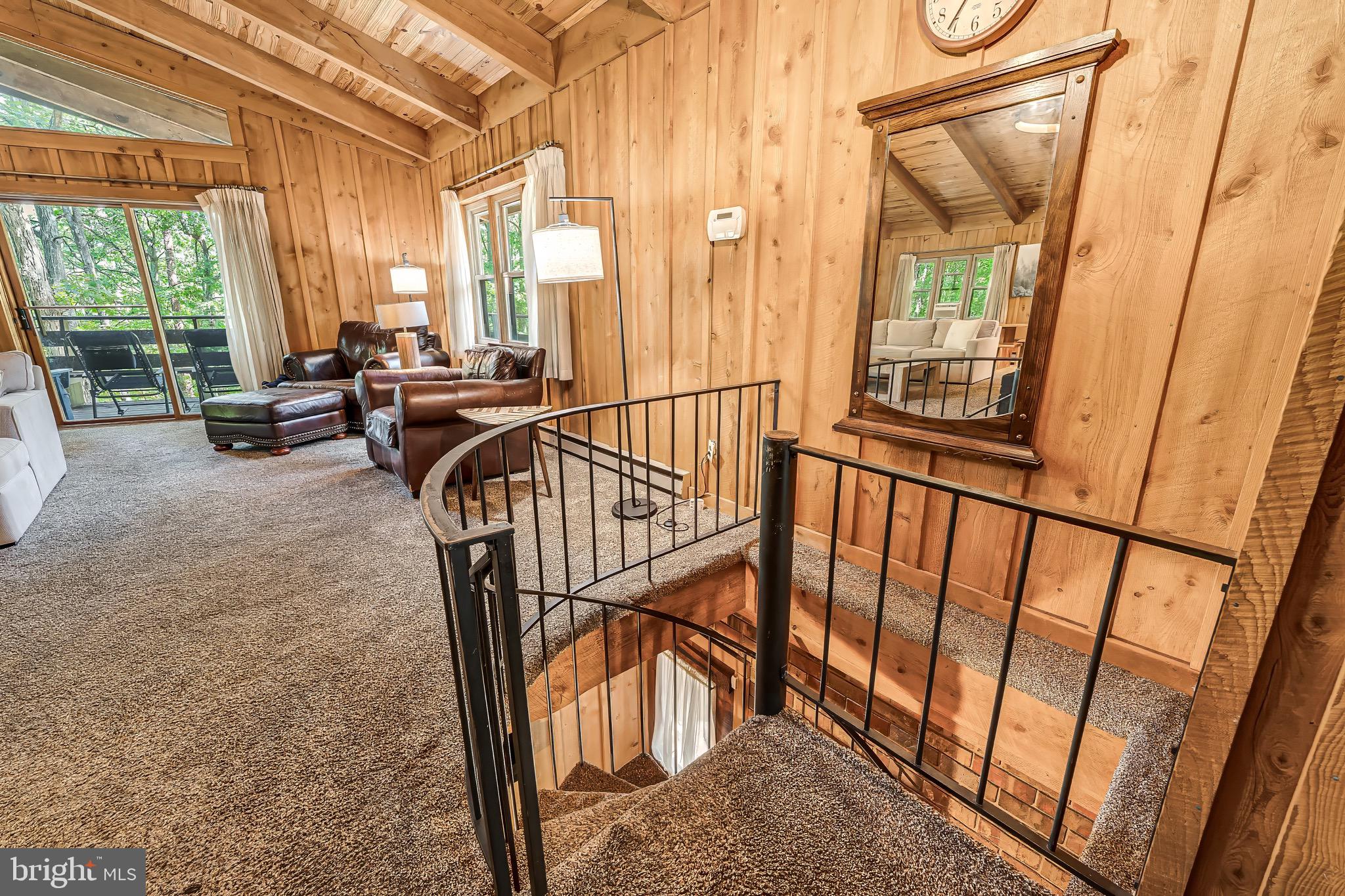 289 SHENANDALE DRIVE