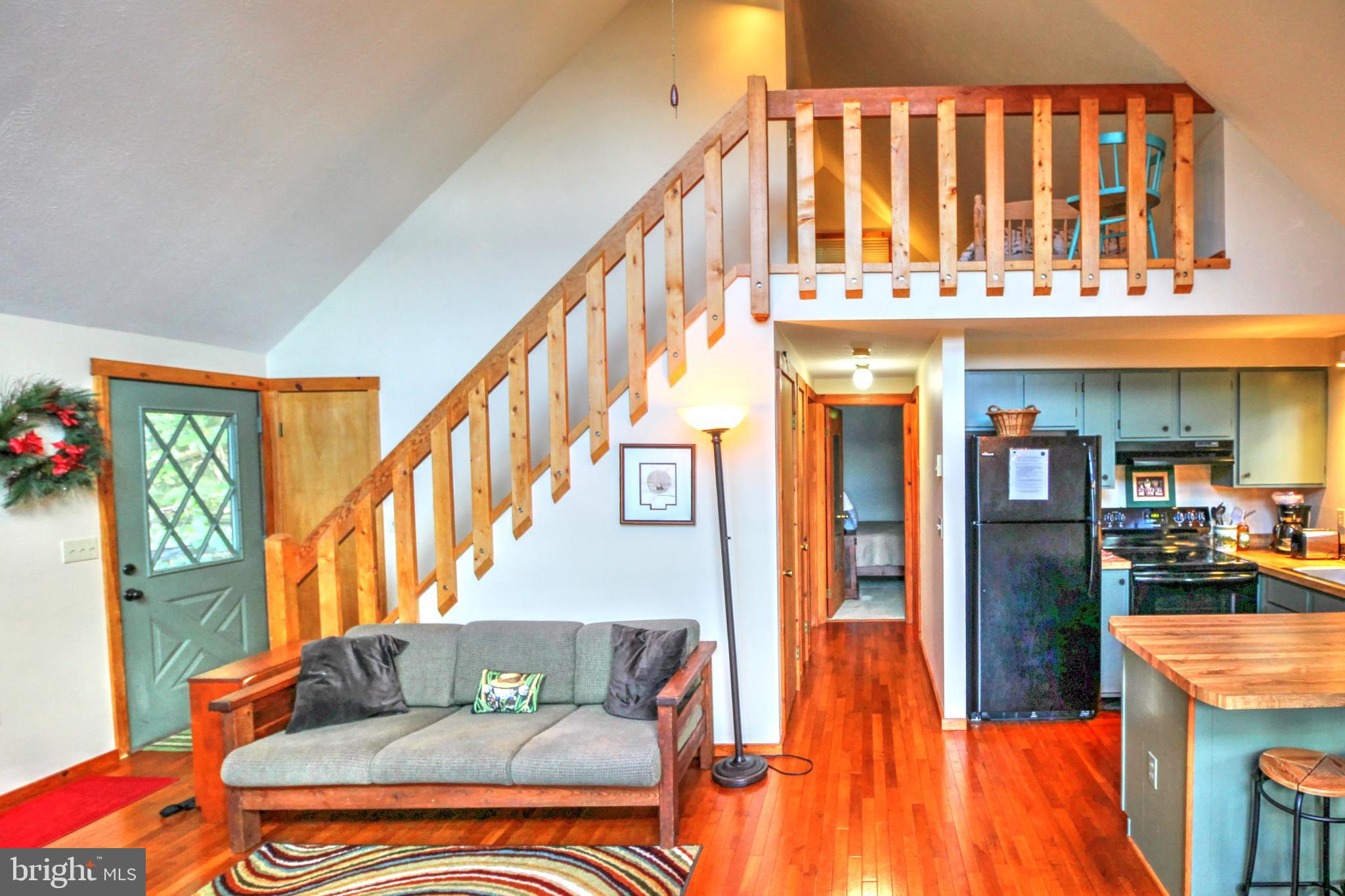 198 HOODS POINT ROAD