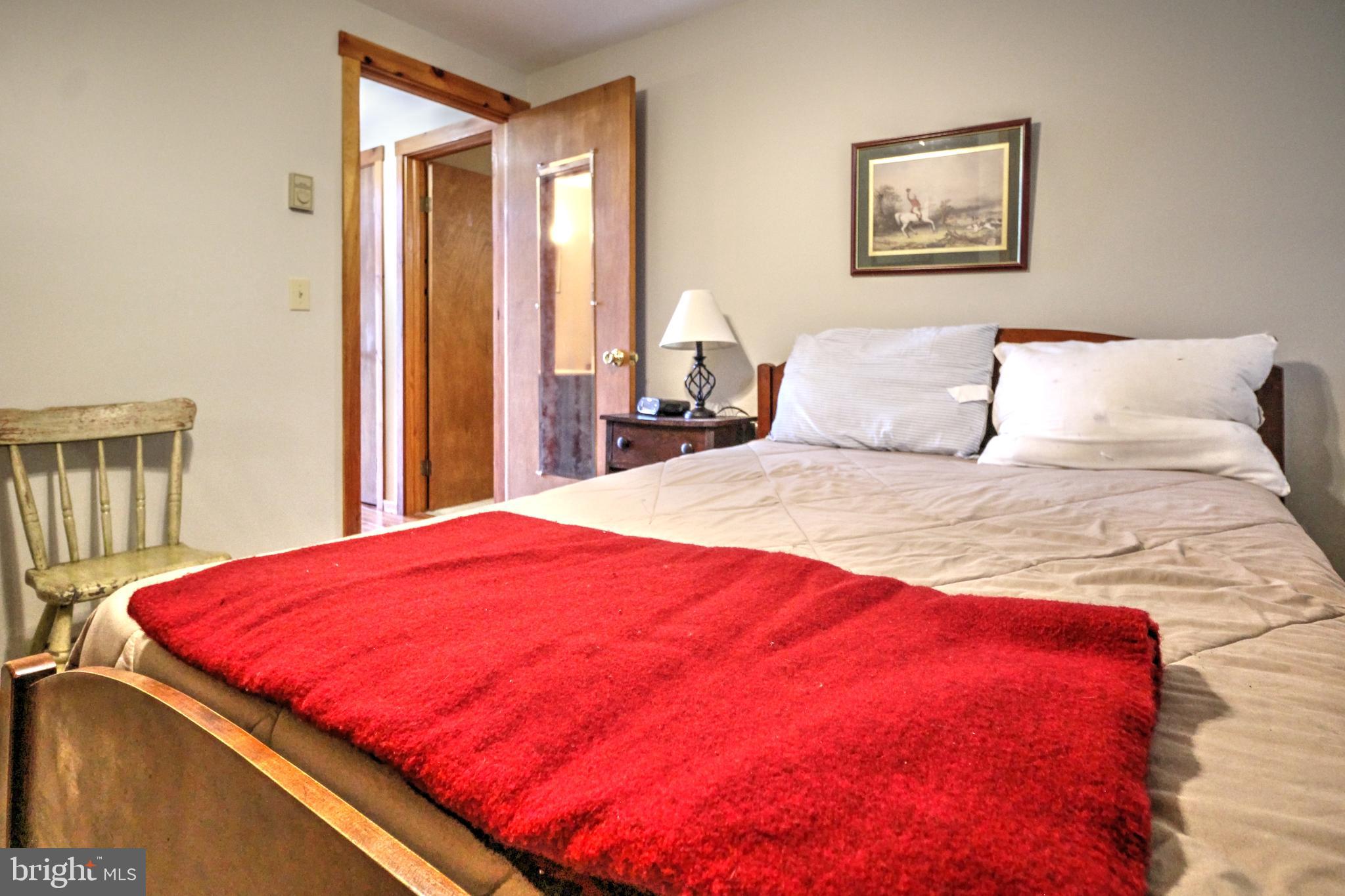 198 HOODS POINT ROAD