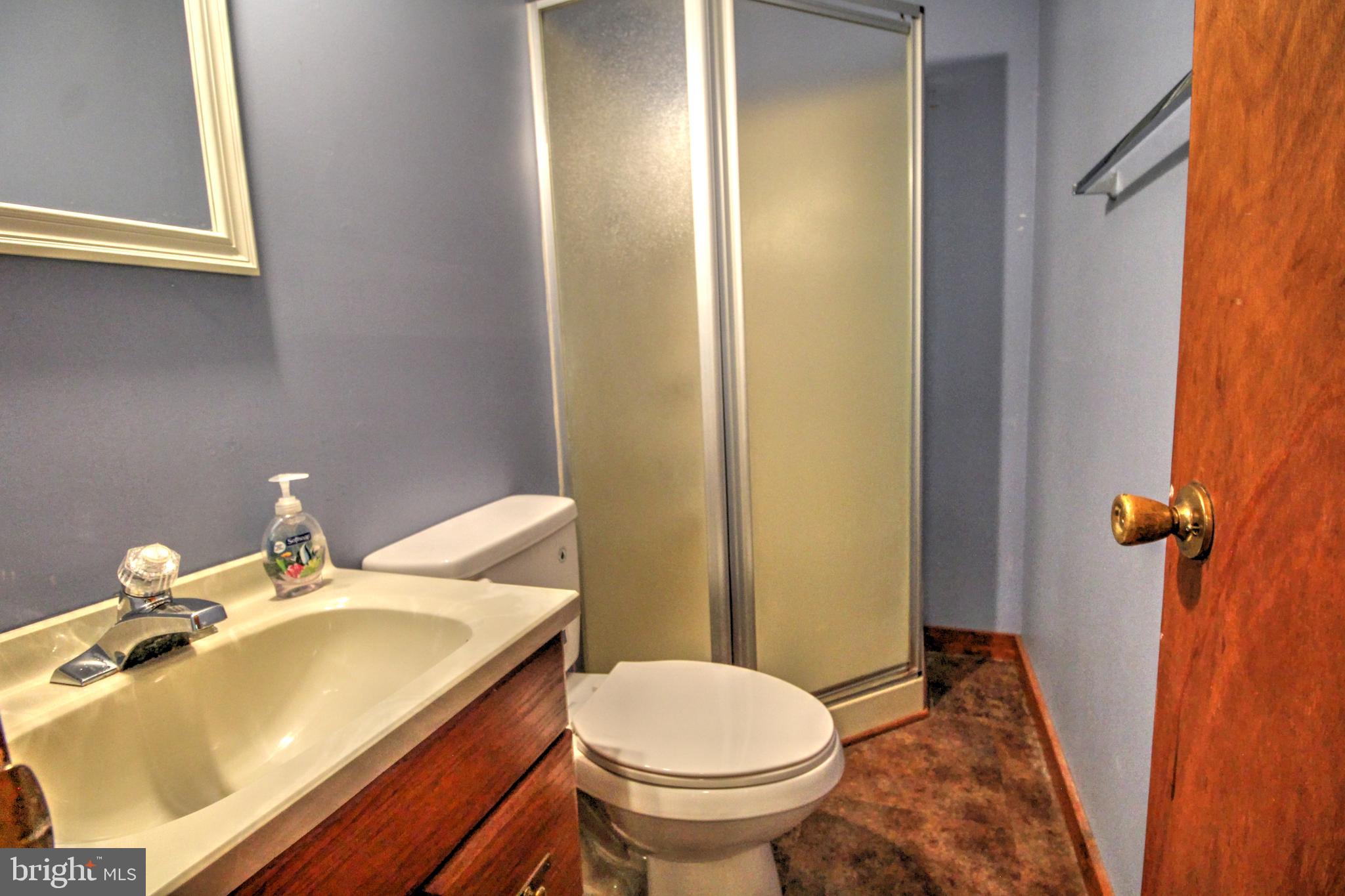 198 HOODS POINT ROAD