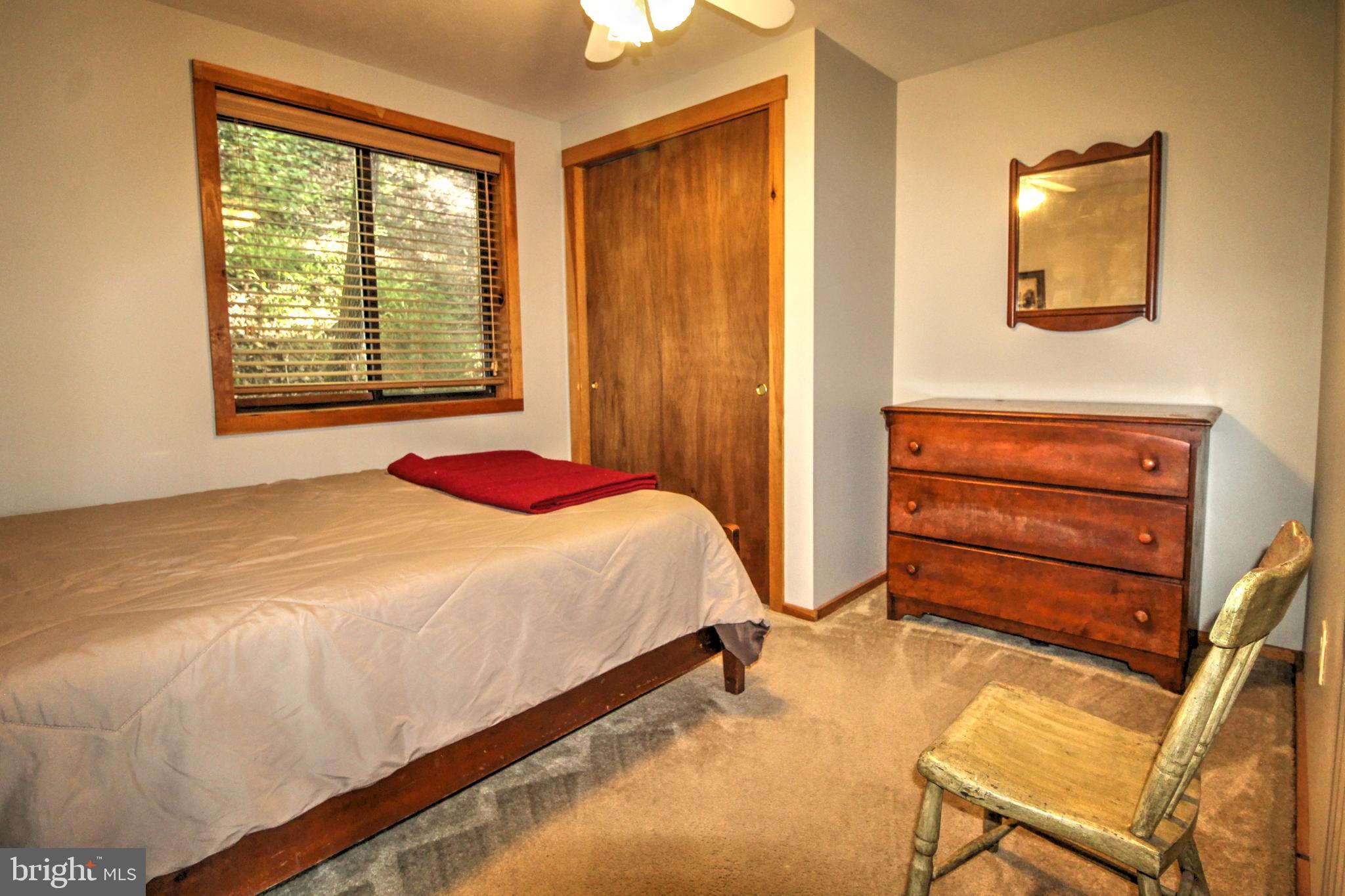 198 HOODS POINT ROAD