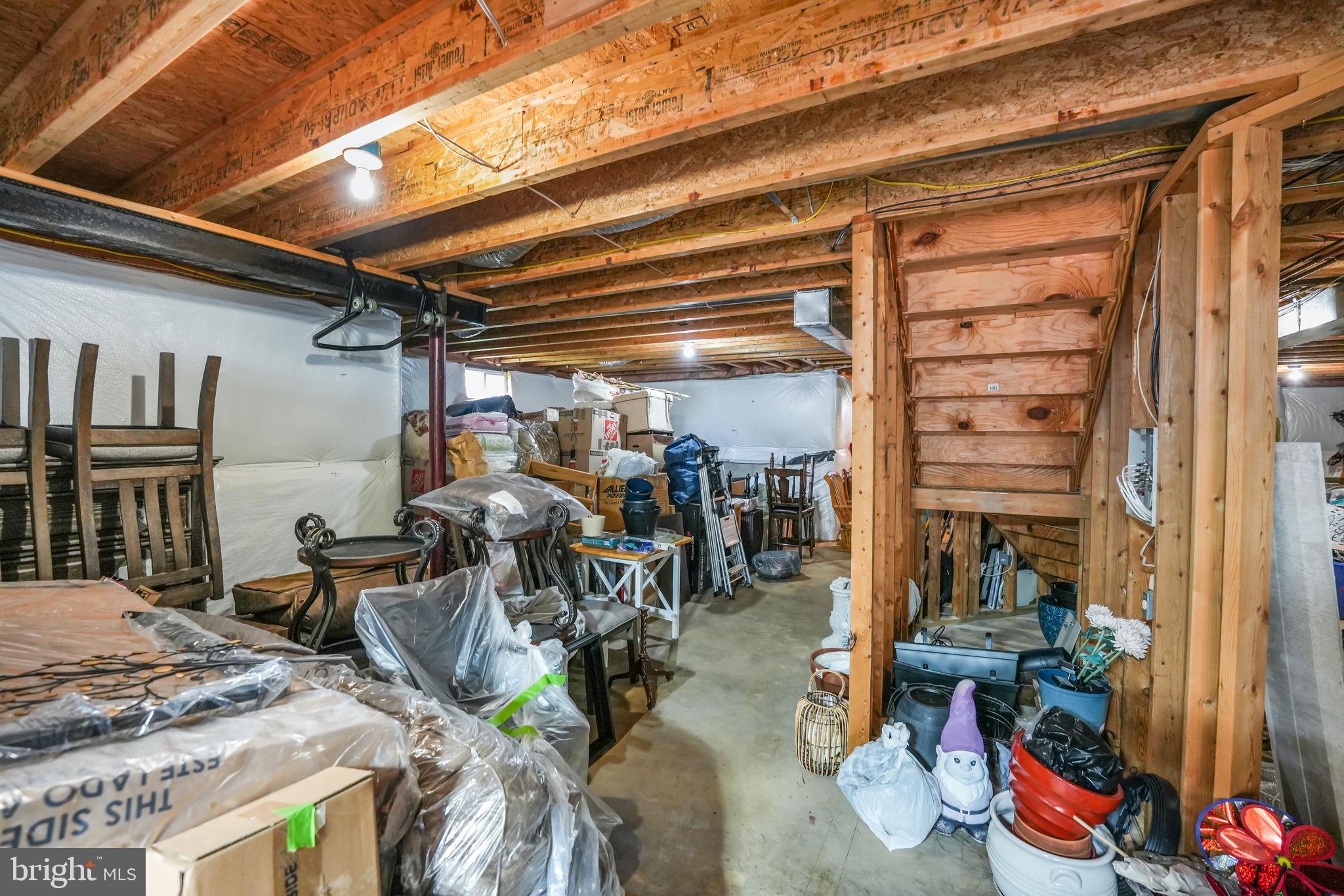 2702 McKenzie Ln
