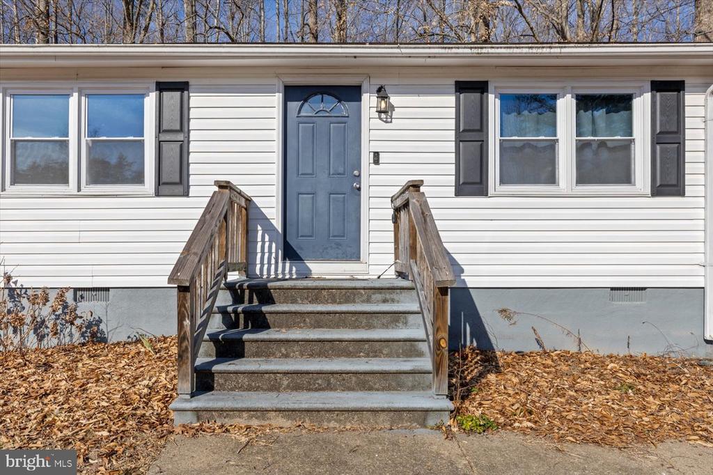 10904 Deerfield Dr