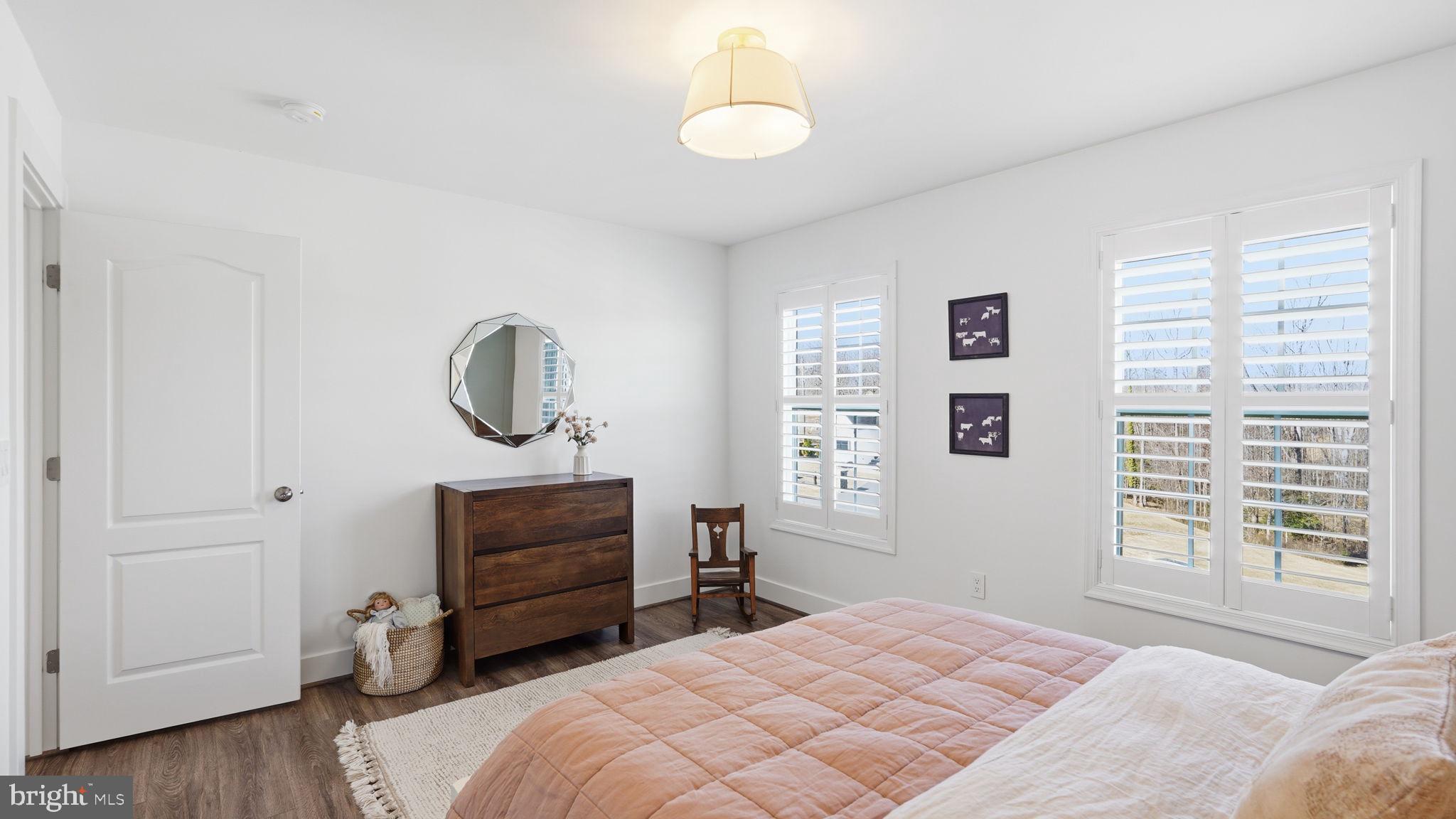 108 BROOKE POINT COURT