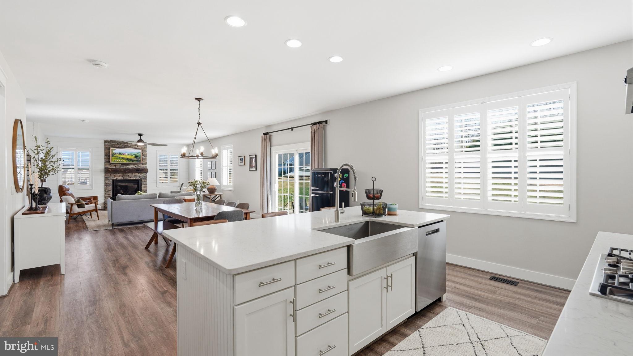 108 BROOKE POINT COURT