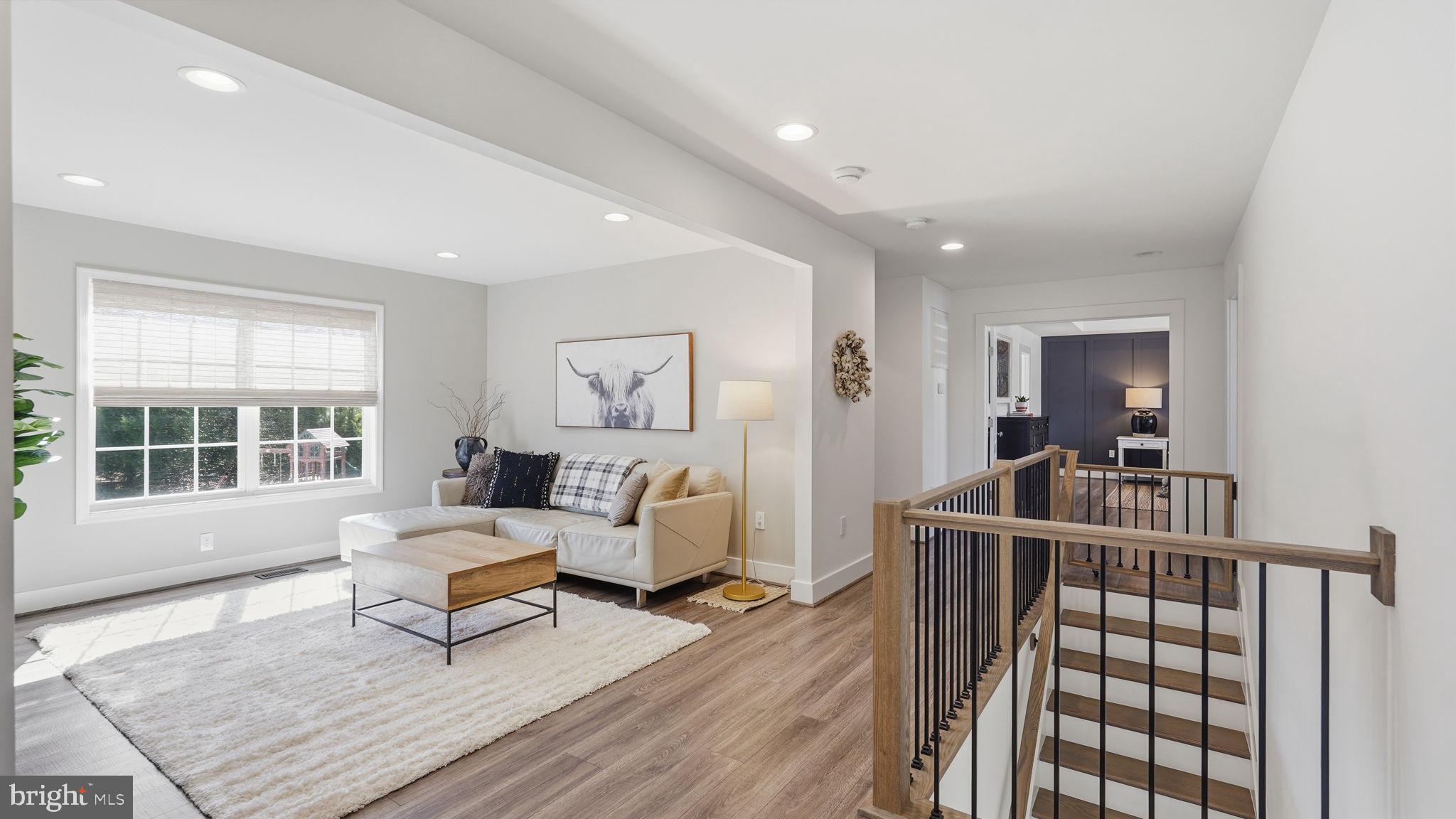 108 BROOKE POINT COURT