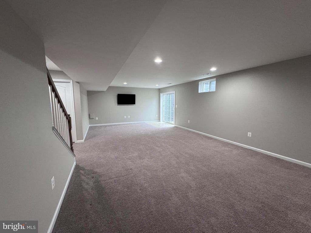 108 BROOKE POINT COURT
