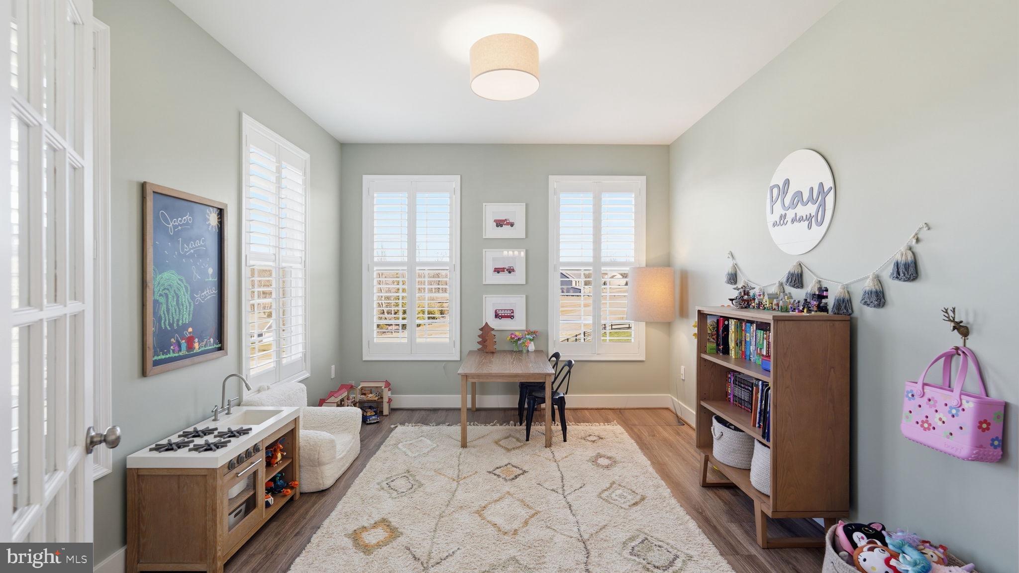 108 BROOKE POINT COURT