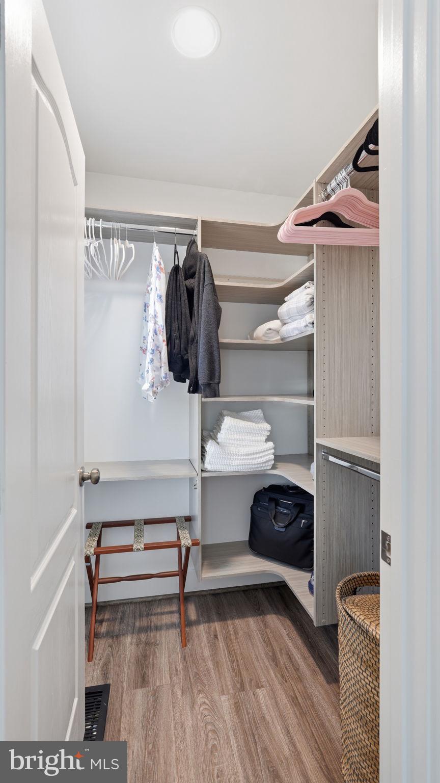 108 BROOKE POINT COURT