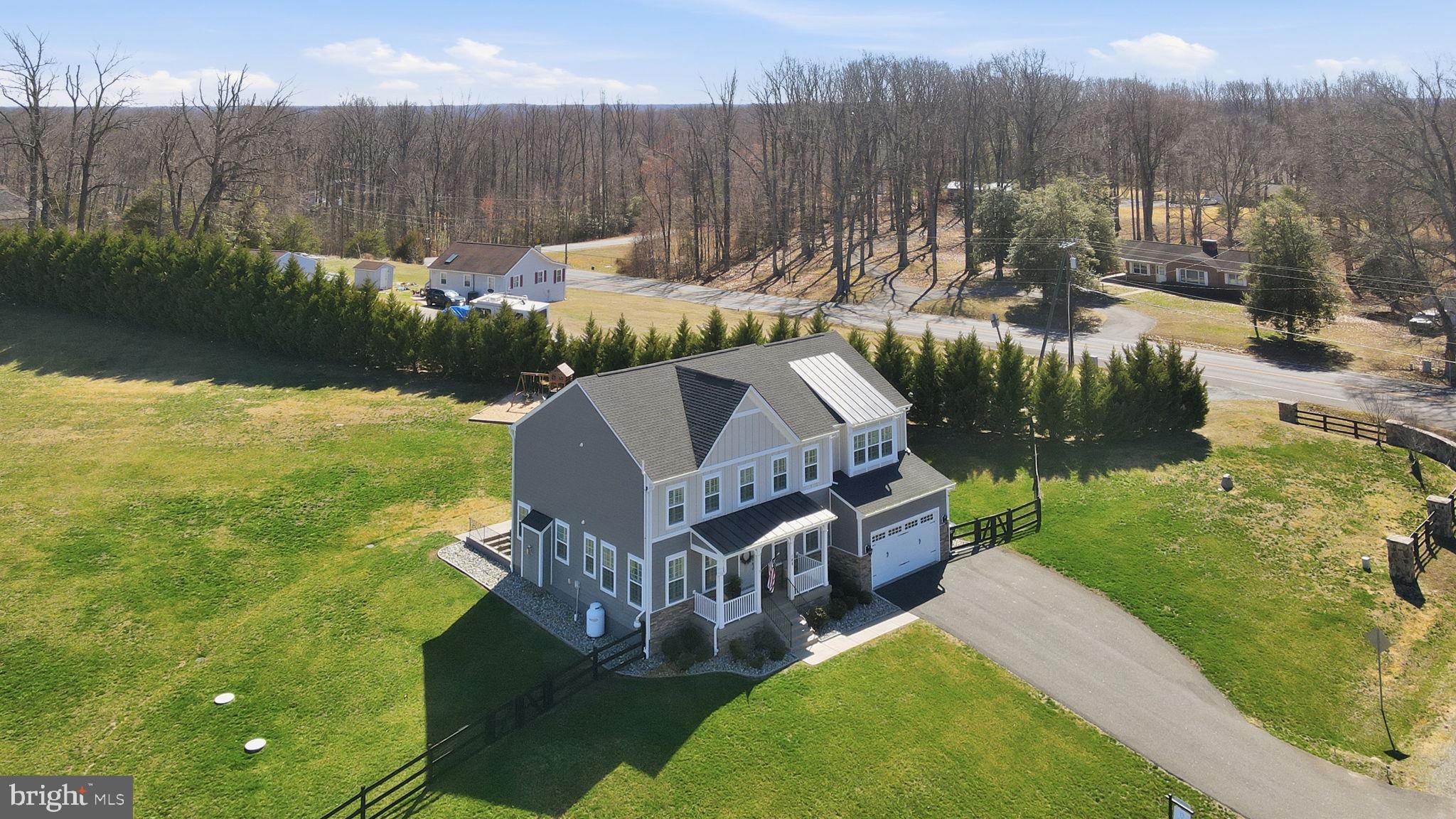 108 BROOKE POINT COURT