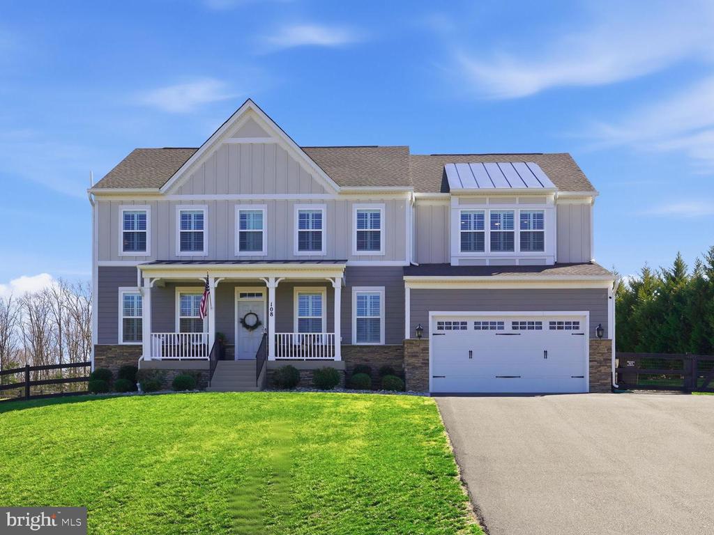 108 BROOKE POINT COURT