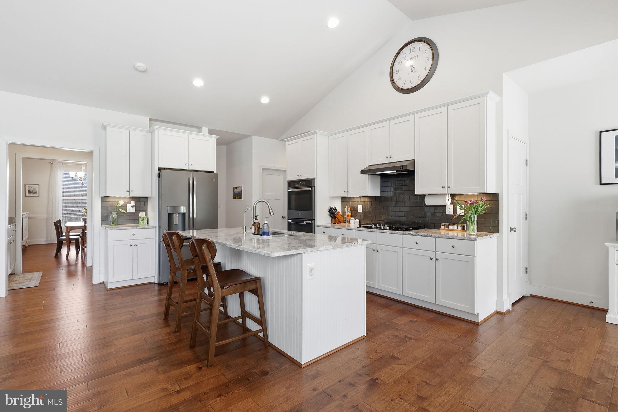 116 BROOKE POINT COURT