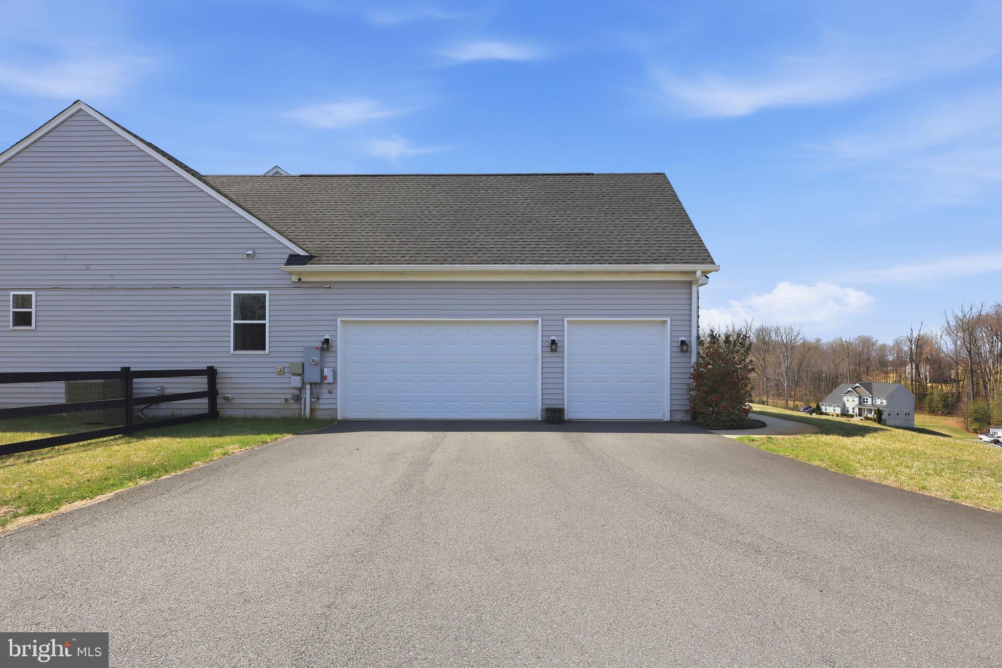 116 BROOKE POINT COURT