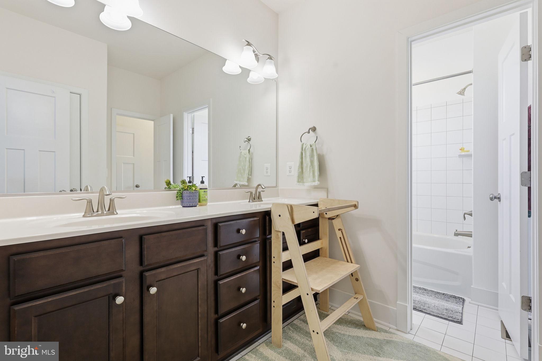 116 BROOKE POINT COURT