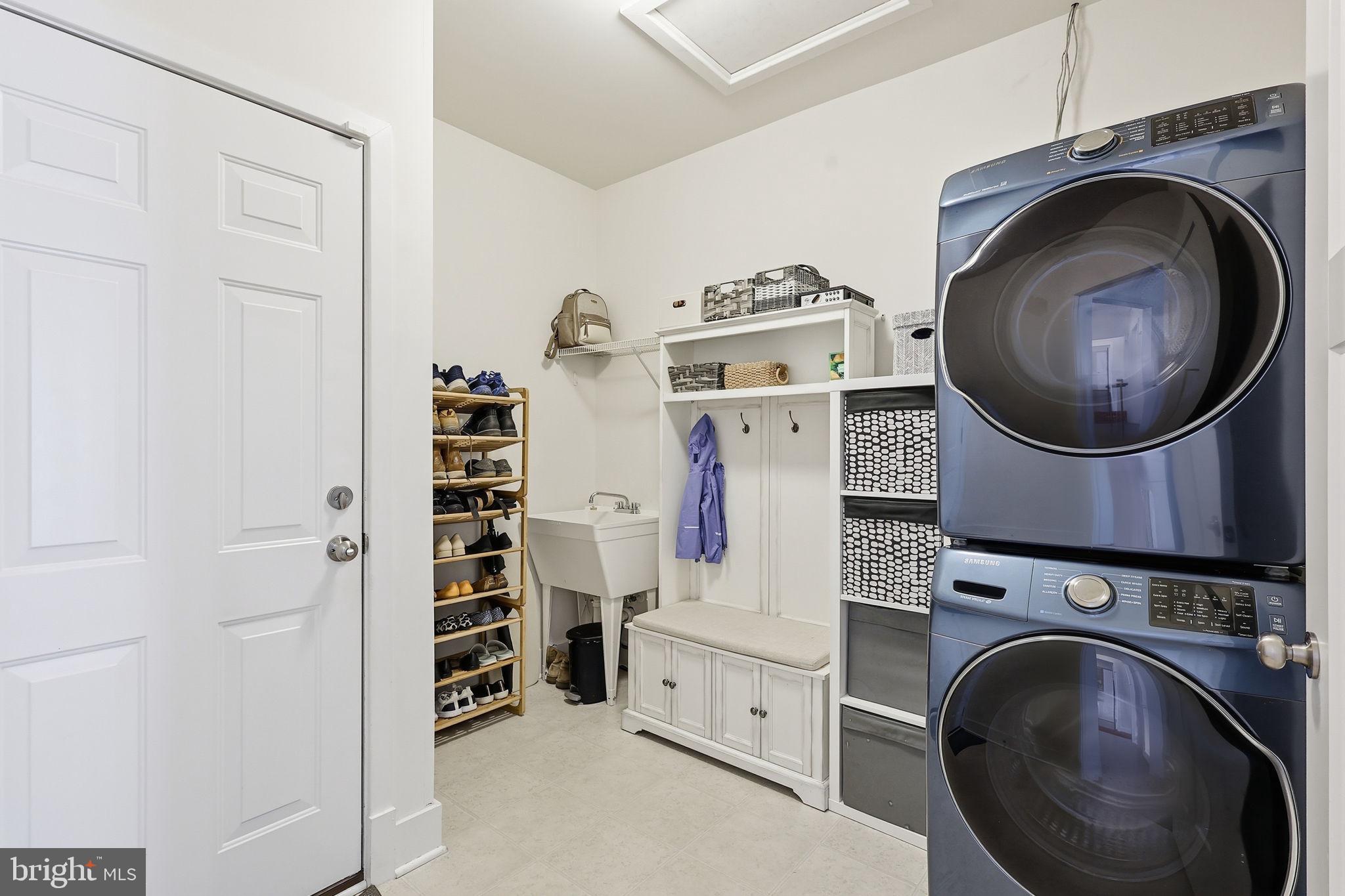 116 BROOKE POINT COURT