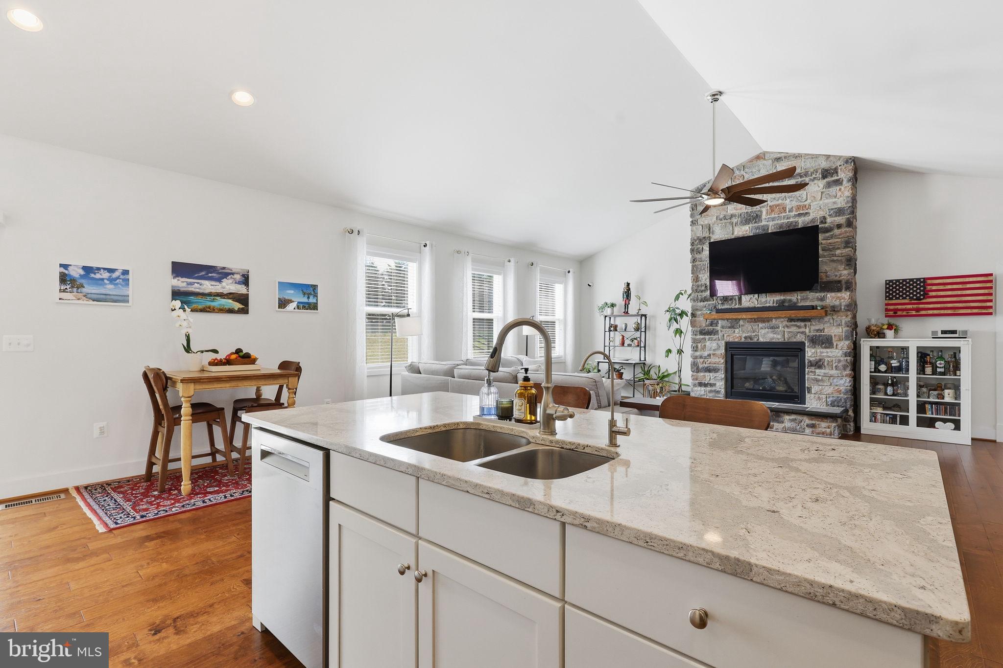 116 BROOKE POINT COURT