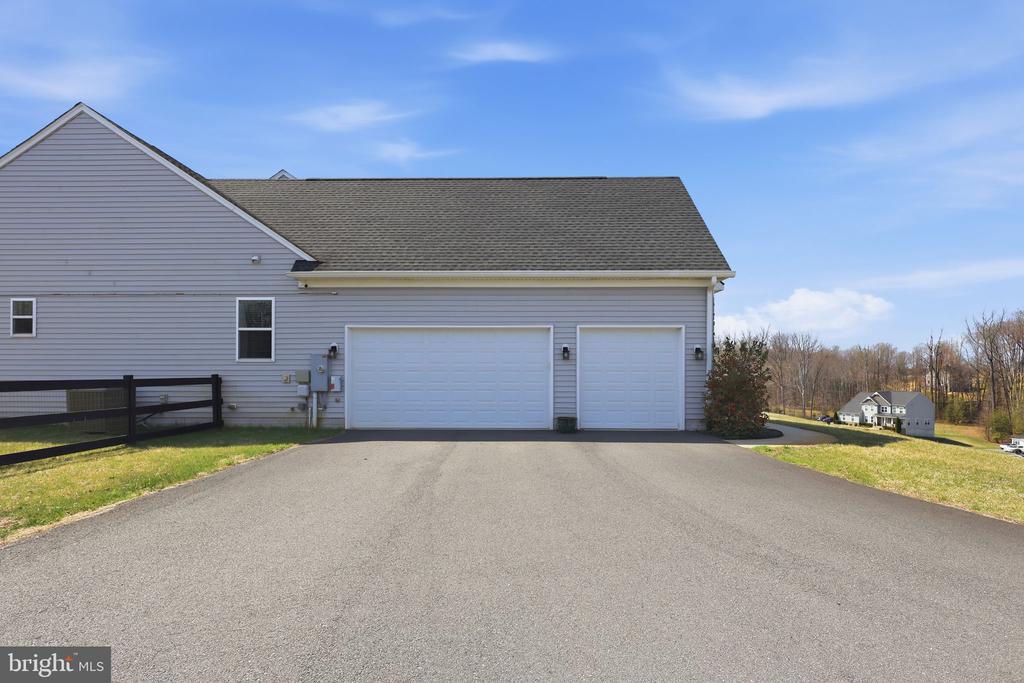116 BROOKE POINT COURT