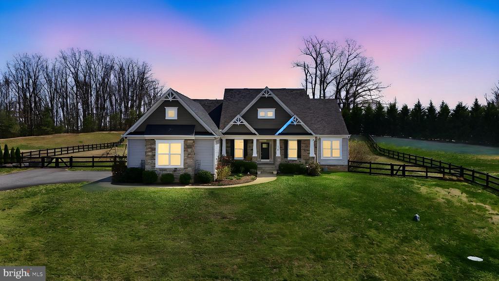 116 BROOKE POINT COURT