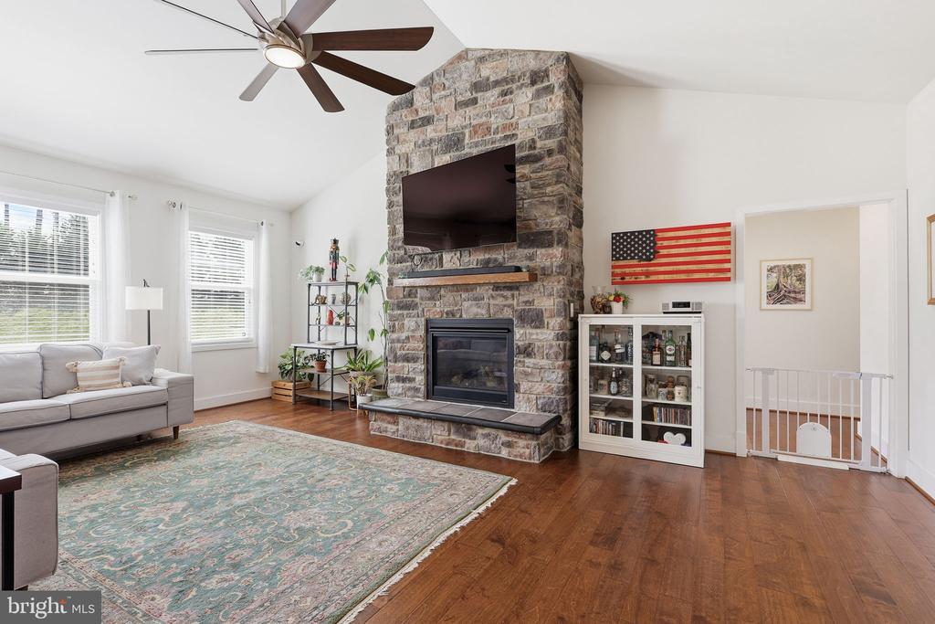 116 BROOKE POINT COURT