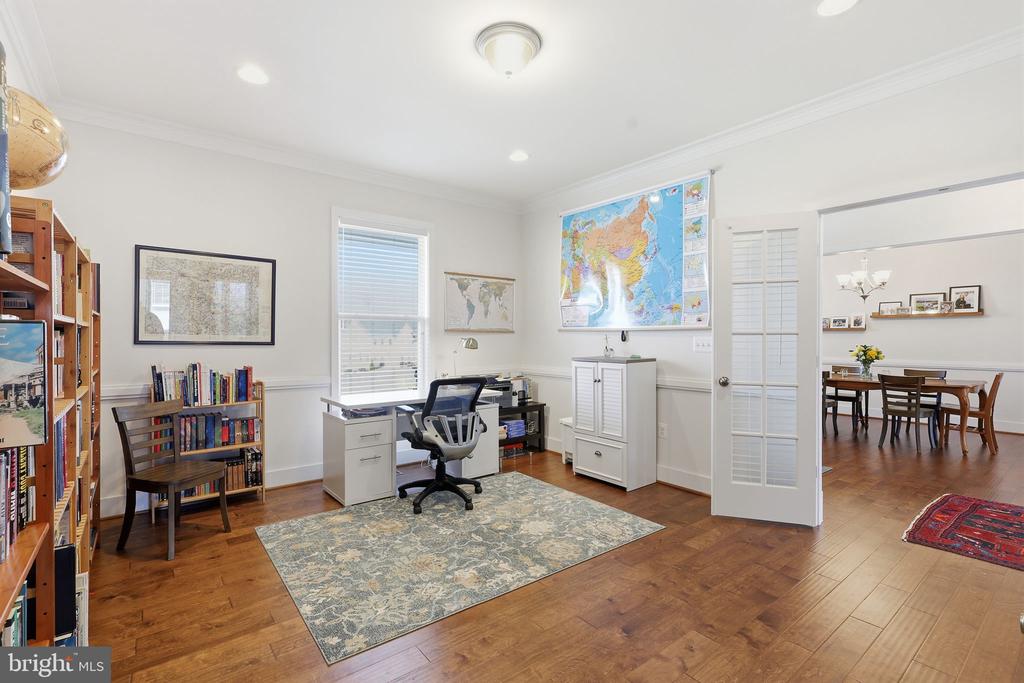 116 BROOKE POINT COURT