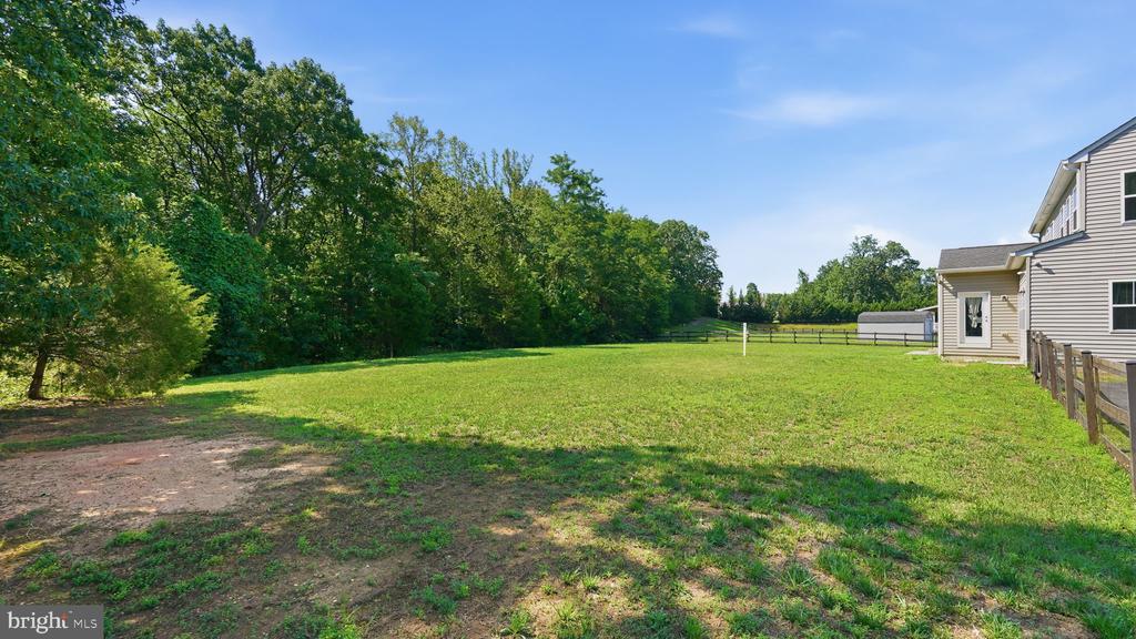 124 BROOKE POINT COURT