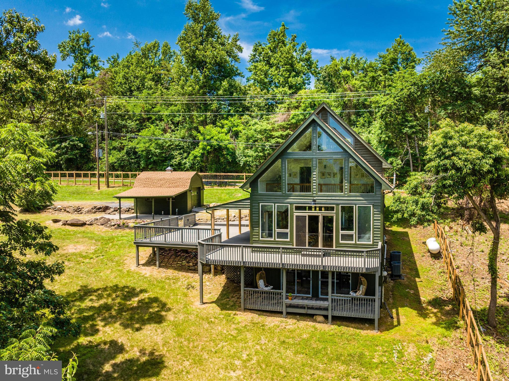 54 Arrowood Rd