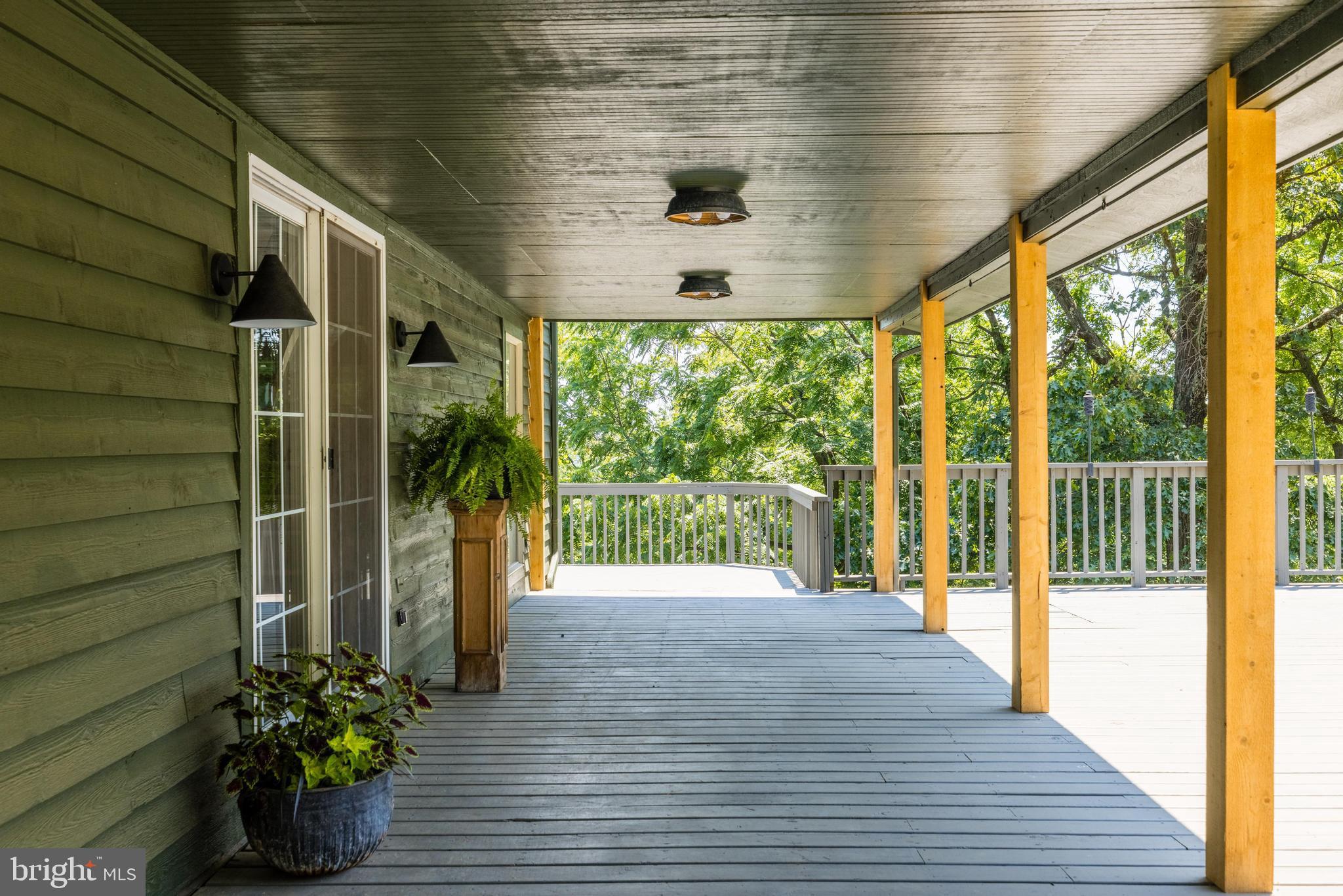 54 Arrowood Rd