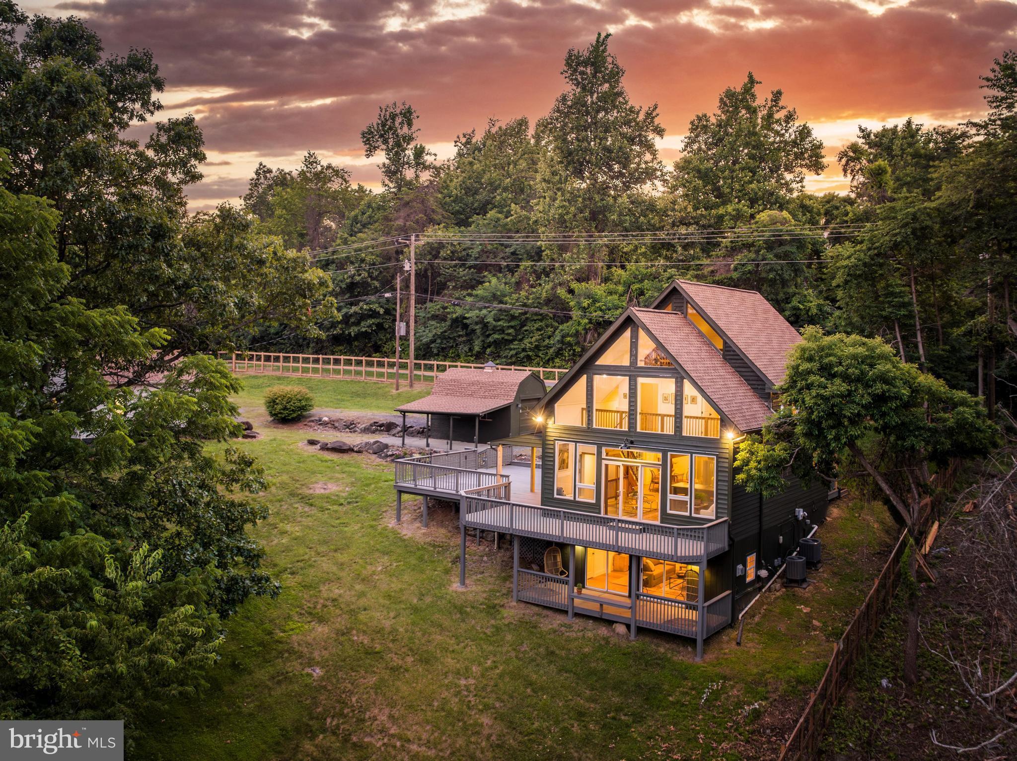 54 Arrowood Rd