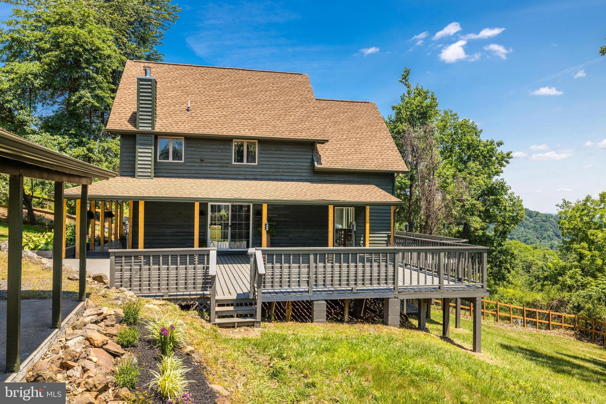 54 Arrowood Rd