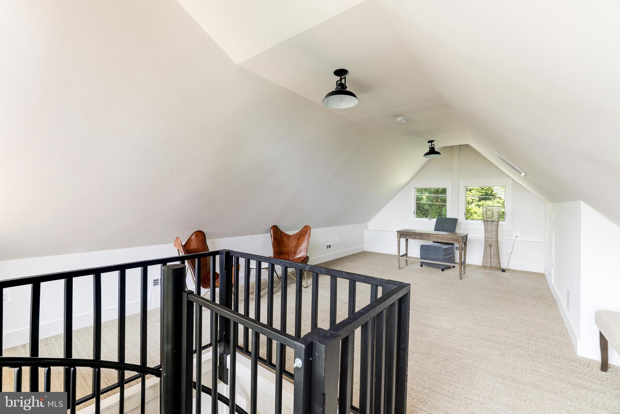 54 Arrowood Rd